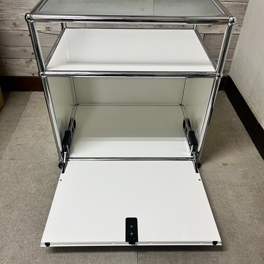 ★正規品★USMハラー 鍵付サイドボード ソフトクローズ仕様 白色