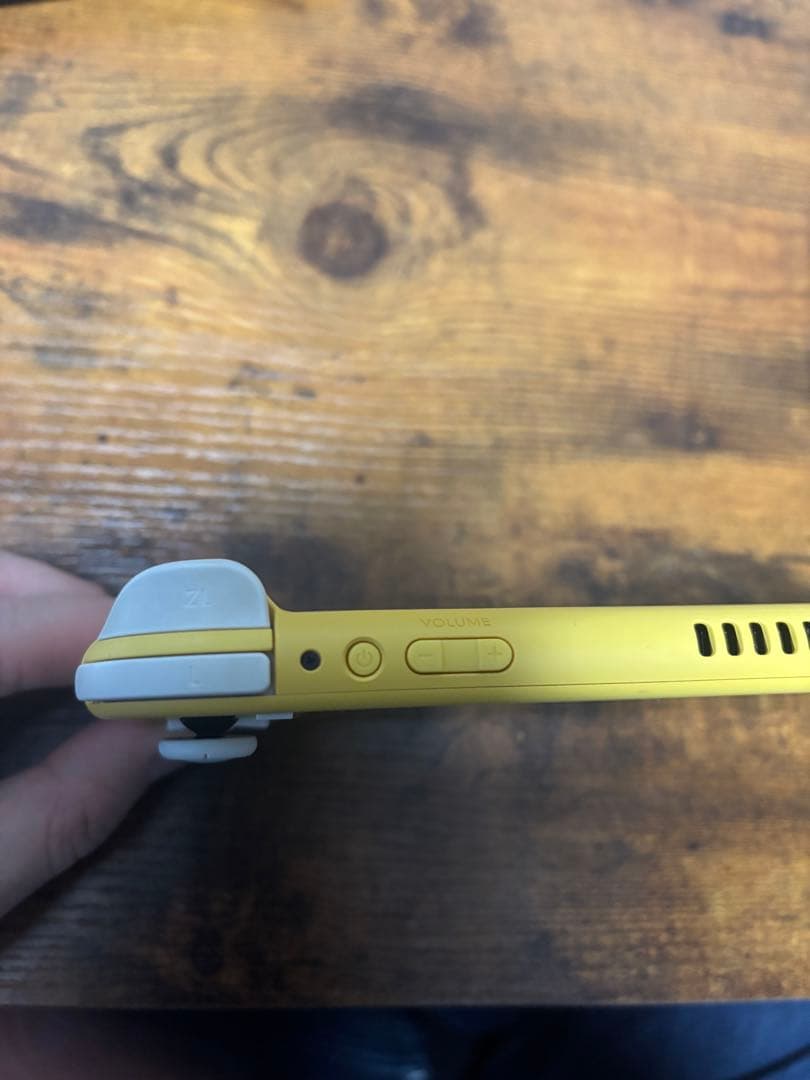 ♥*様 【あつ森ケース付き】Nintendo Switch Lite イエロー