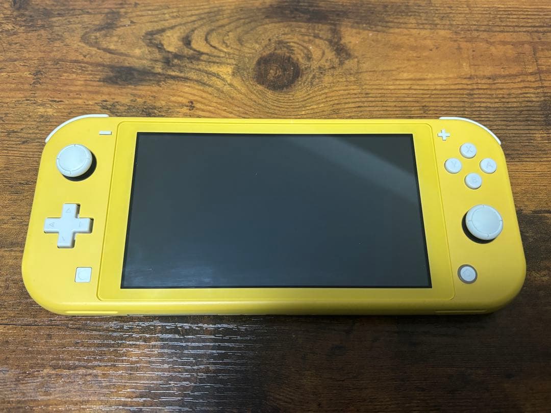 ♥*様 【あつ森ケース付き】Nintendo Switch Lite イエロー