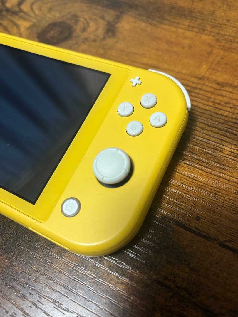 ♥*様 【あつ森ケース付き】Nintendo Switch Lite イエロー