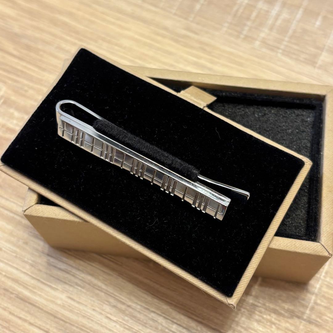 【美品】Burberry ネクタイピン シルバー