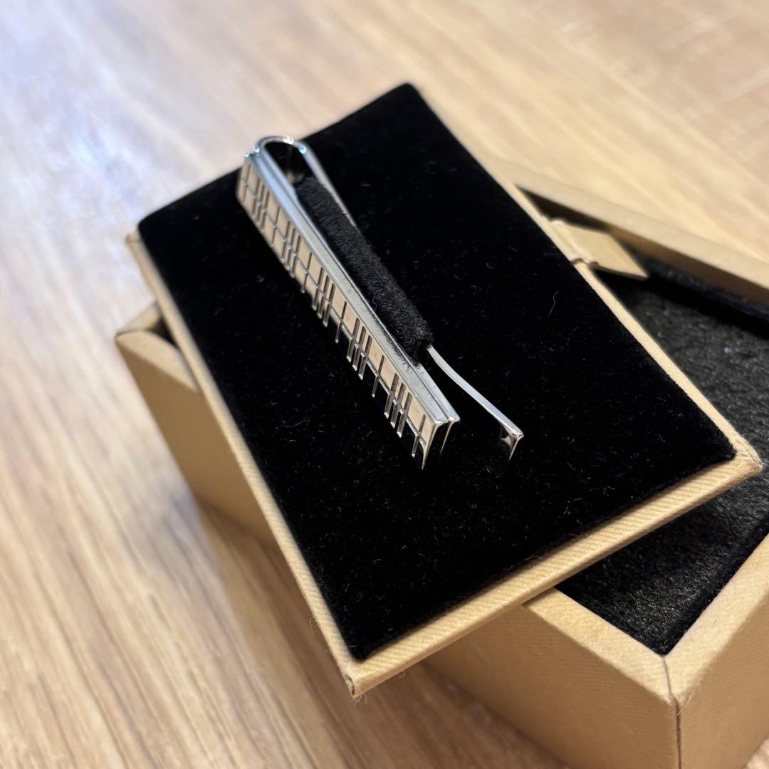 【美品】Burberry ネクタイピン シルバー