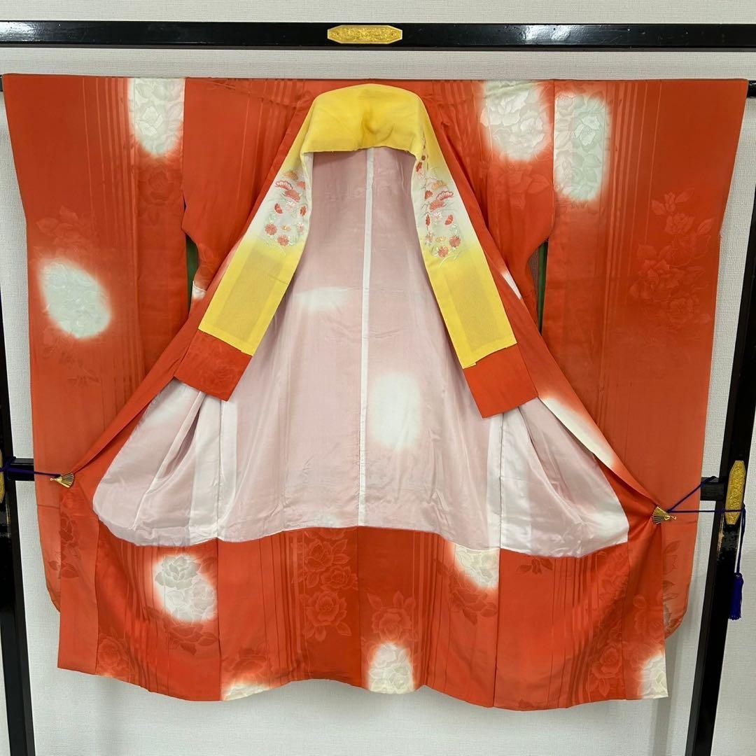 振袖用長襦袢 正絹 付け衿に可愛い刺繍 暈し染広衿 着物 T-2937