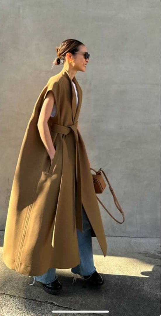 ELLIE スリーブレスコート【BEIGE】