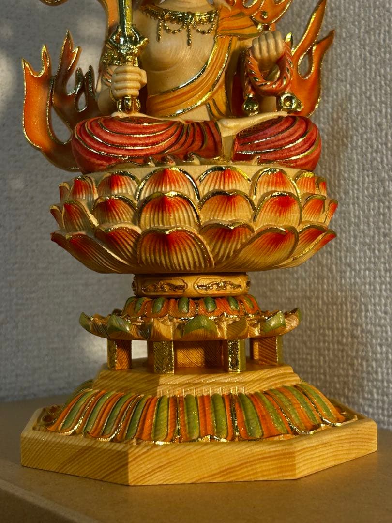 【送料無料】切金 彩色 不動明王 座像 木彫仏像 精密細工