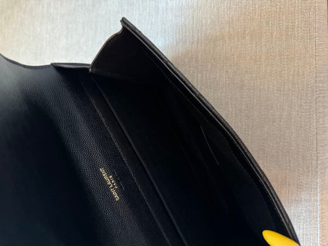 YSL サンローラン　ブラック クラッチバッグ