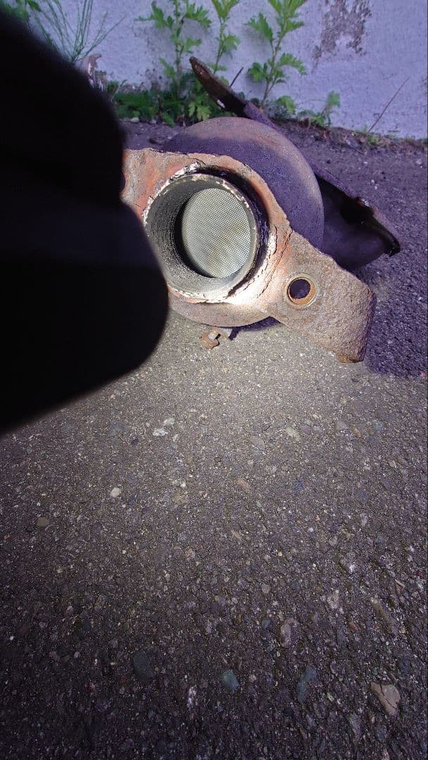 トヨタ系その他メーカー 触媒コンバーター カット品 素材用