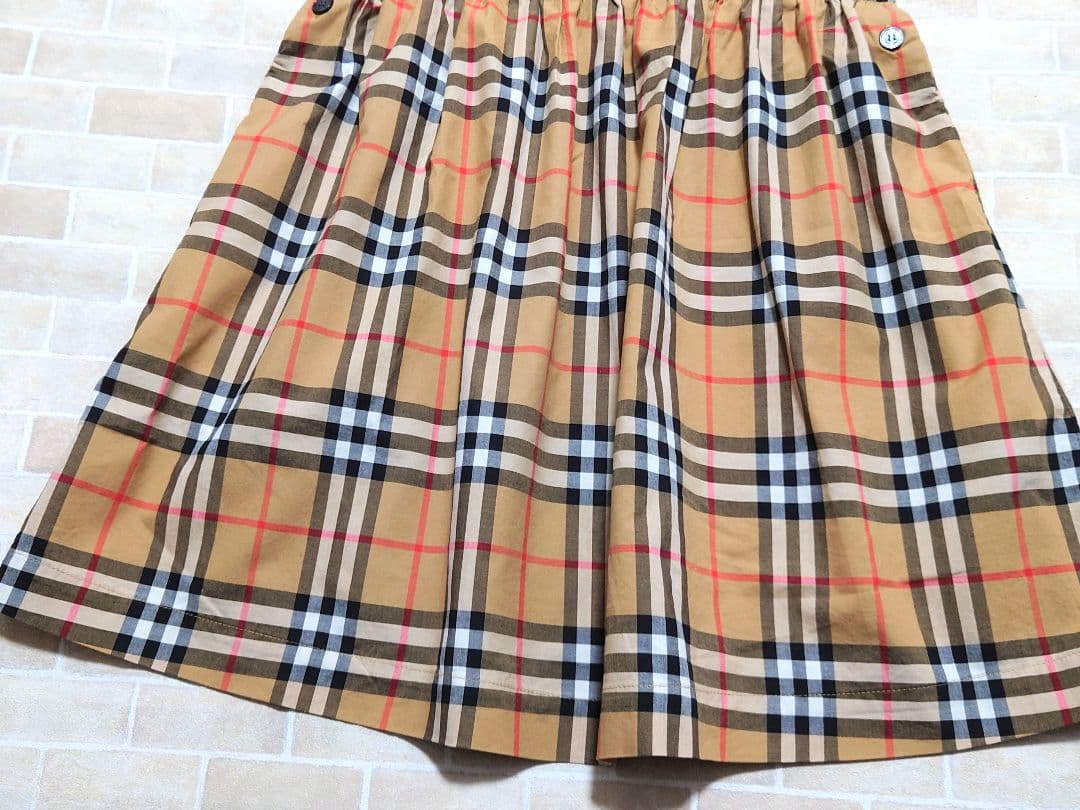 美品　バーバリー　BURBERRY　ノバチェック　ジャンパースカート　4Y　8Y