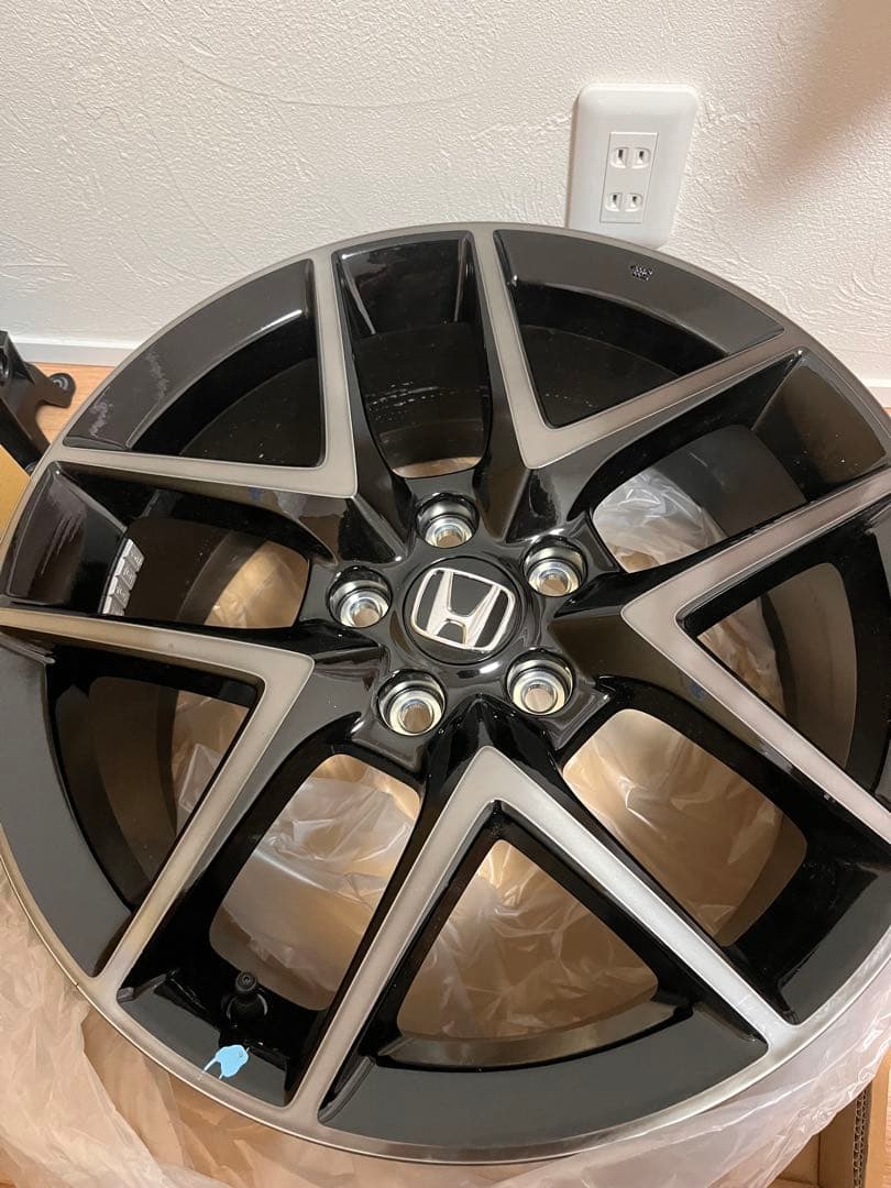 FL1 シビック アルミホイール　18インチ 8J 50　114.3　新車外し