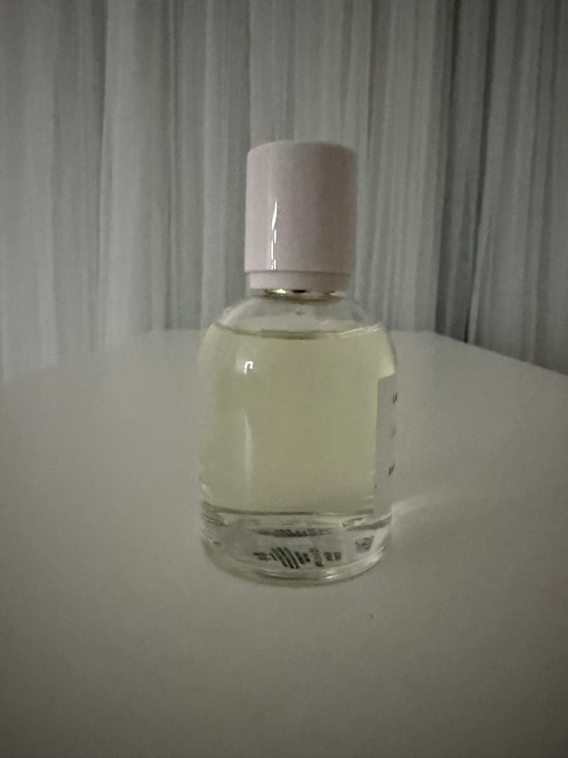 ローラメルシエアンバーバニラオードパルファム