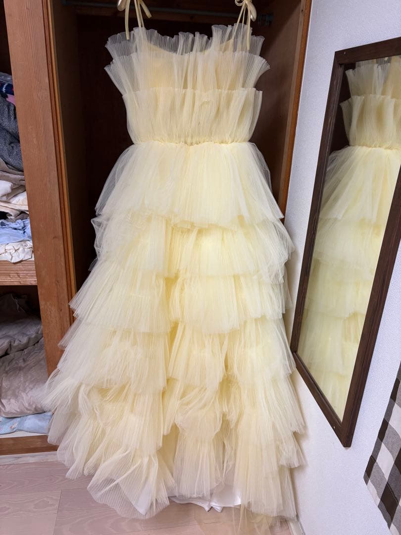 イエロー ウェディングドレス　お色直し