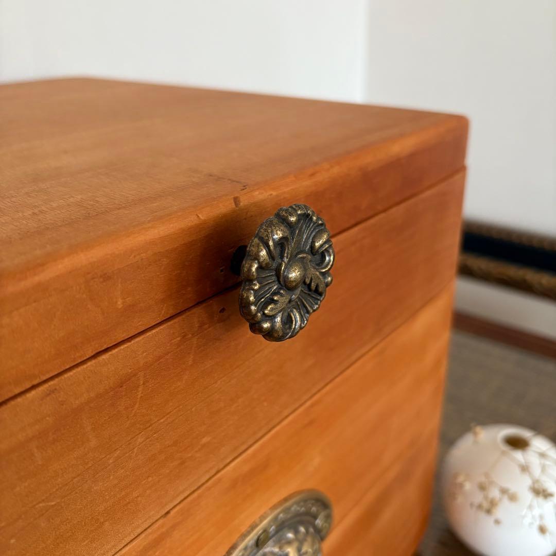 無垢材 × 真鍮 取っ手 ／丁寧な暮らしのための 木製 収納 チェスト