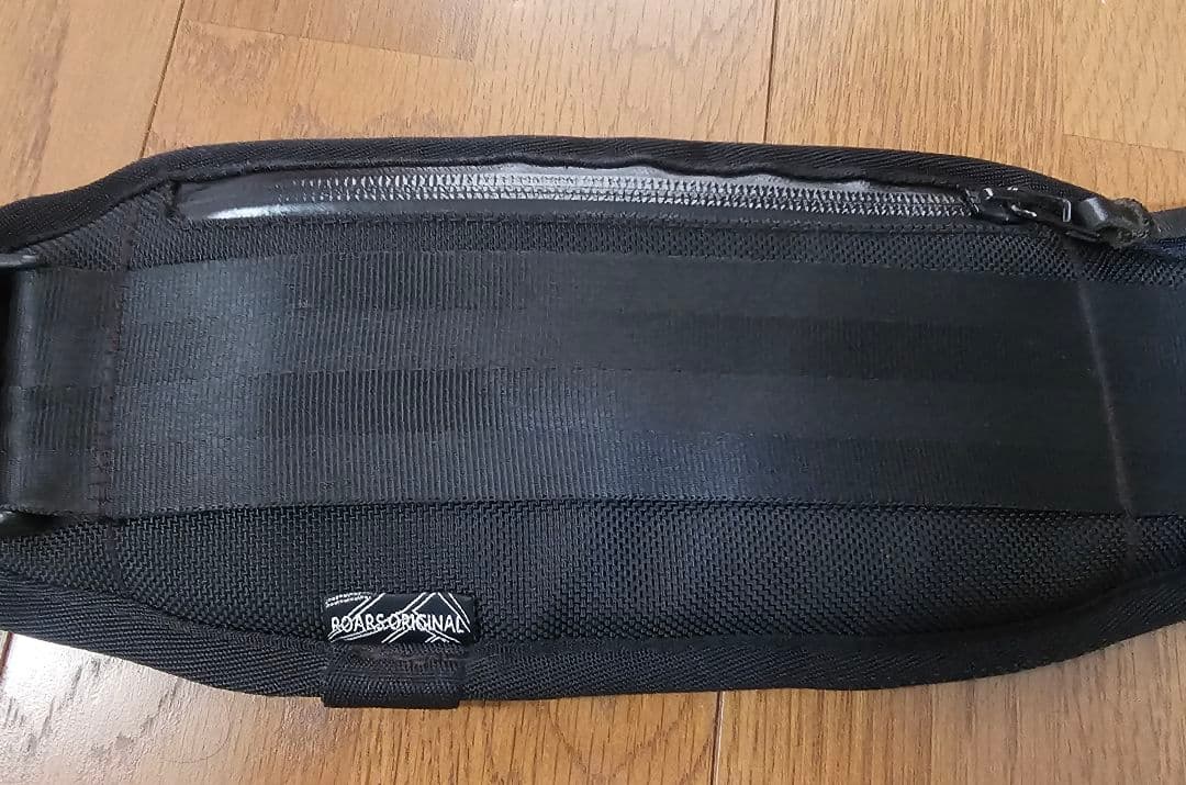 ロアーズオリジナル　BODY BAG（ボディバッグ）