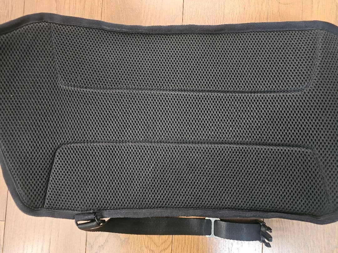 ロアーズオリジナル　BODY BAG（ボディバッグ）