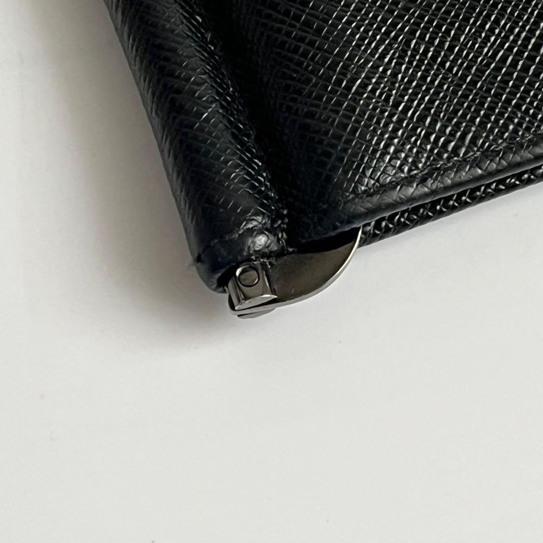 ✨極美品✨　PRADA マネークリップ　サフィアーノ　レザー　黒　ICタグ