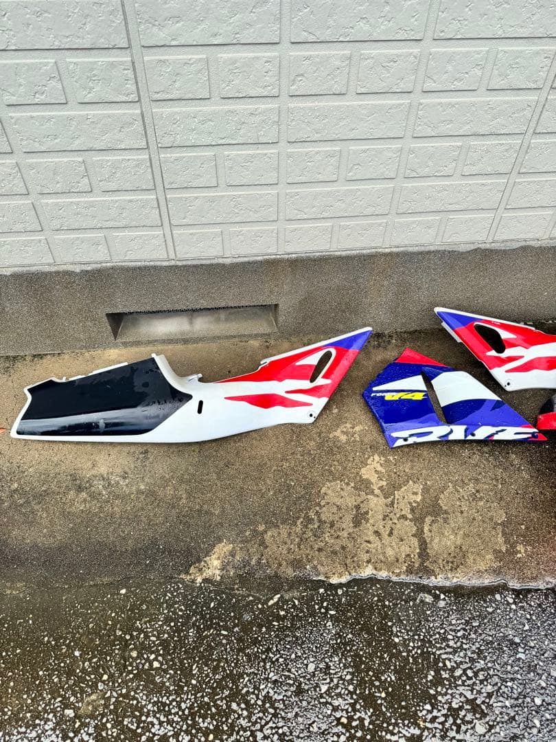 HONDA rvf400 純正カウル