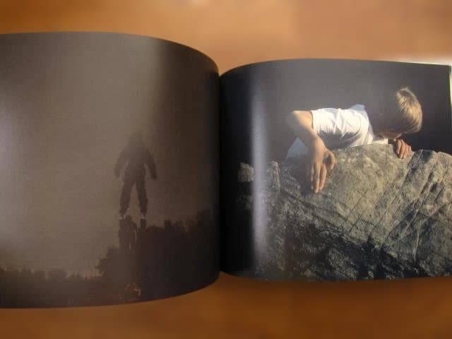 Far Too Close　Martina Hoogland Ivanow