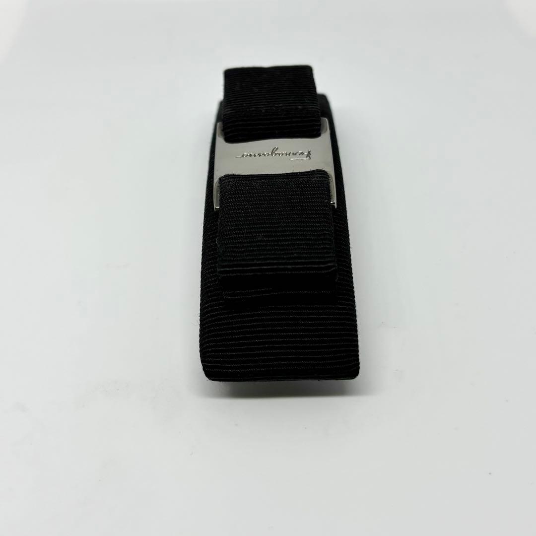 【美品】【フェラガモ】バレッタ ヴァラリボン ブラック ヘアアクセサリー 髪留め