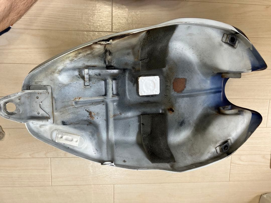 gsx250fx 純正タンク　凹みなし