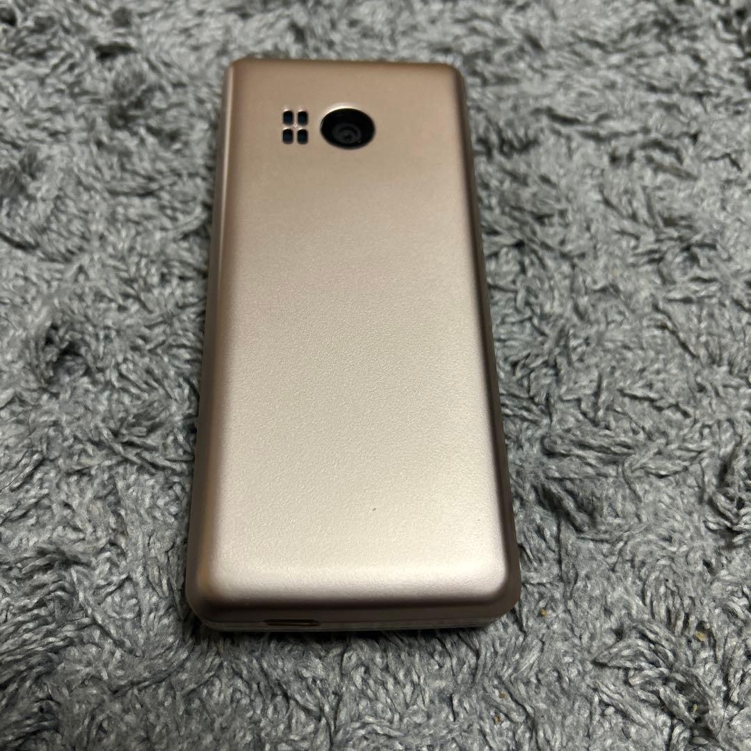 かんたん携帯11 ゴールド