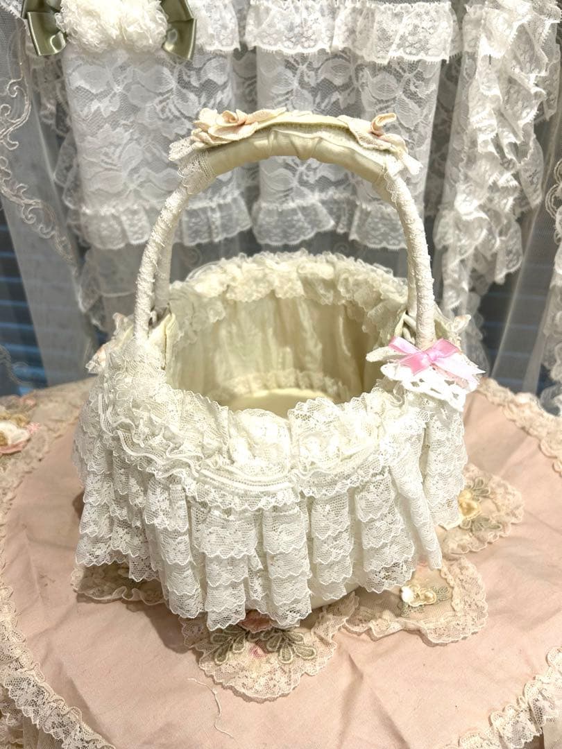 タク付き新品未使用さえらヒスクローネコットン 割烹着おまけ❤️さえらフリフリカゴ❤️