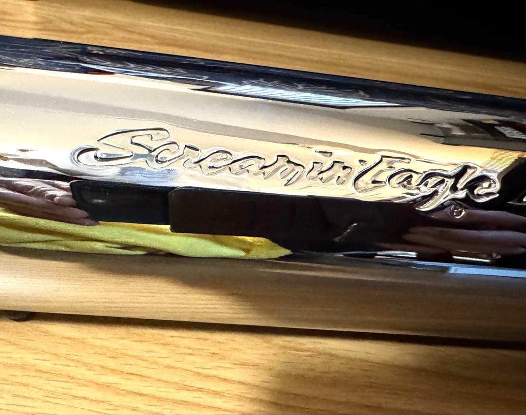 スクリーミンイーグルⅡ 　スリップオン スラッシュカットマフラー