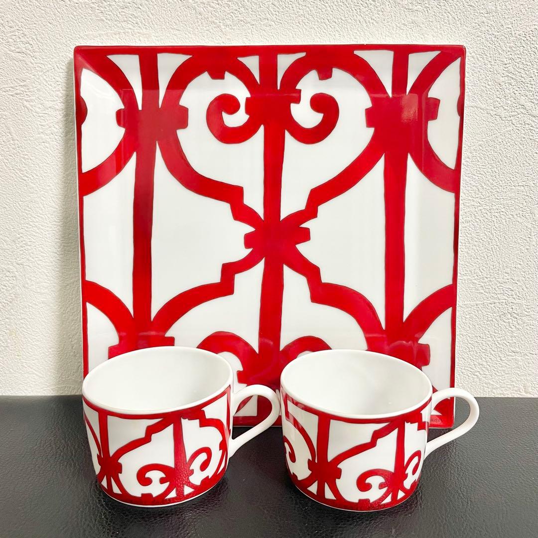 HERMES エルメス ガダルキヴィール スクエアプレート + マグカップ 赤色