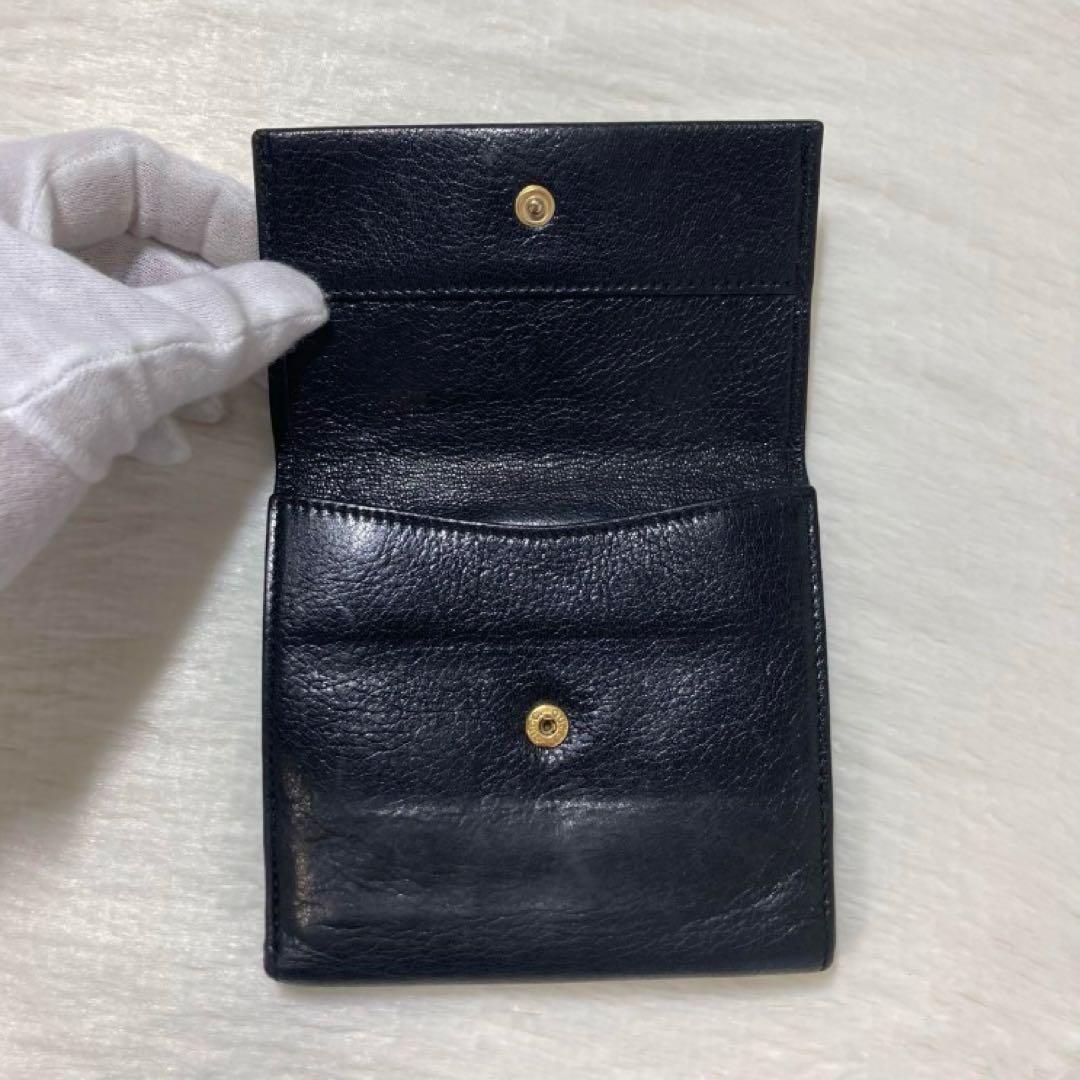 希少モデル　GUCCI グッチ　二つ折り　スタッズ　GG ロゴ　黒　早い者勝ち