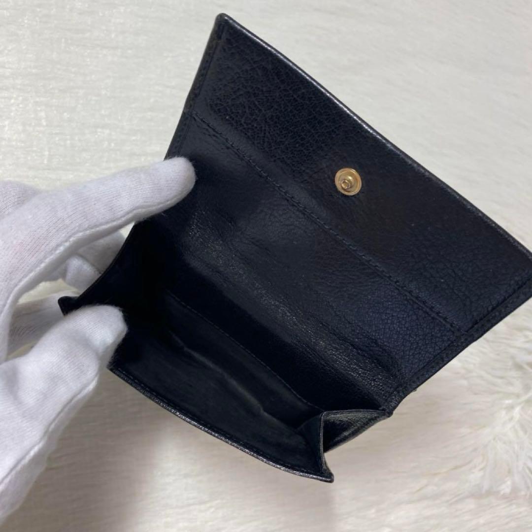 希少モデル　GUCCI グッチ　二つ折り　スタッズ　GG ロゴ　黒　早い者勝ち