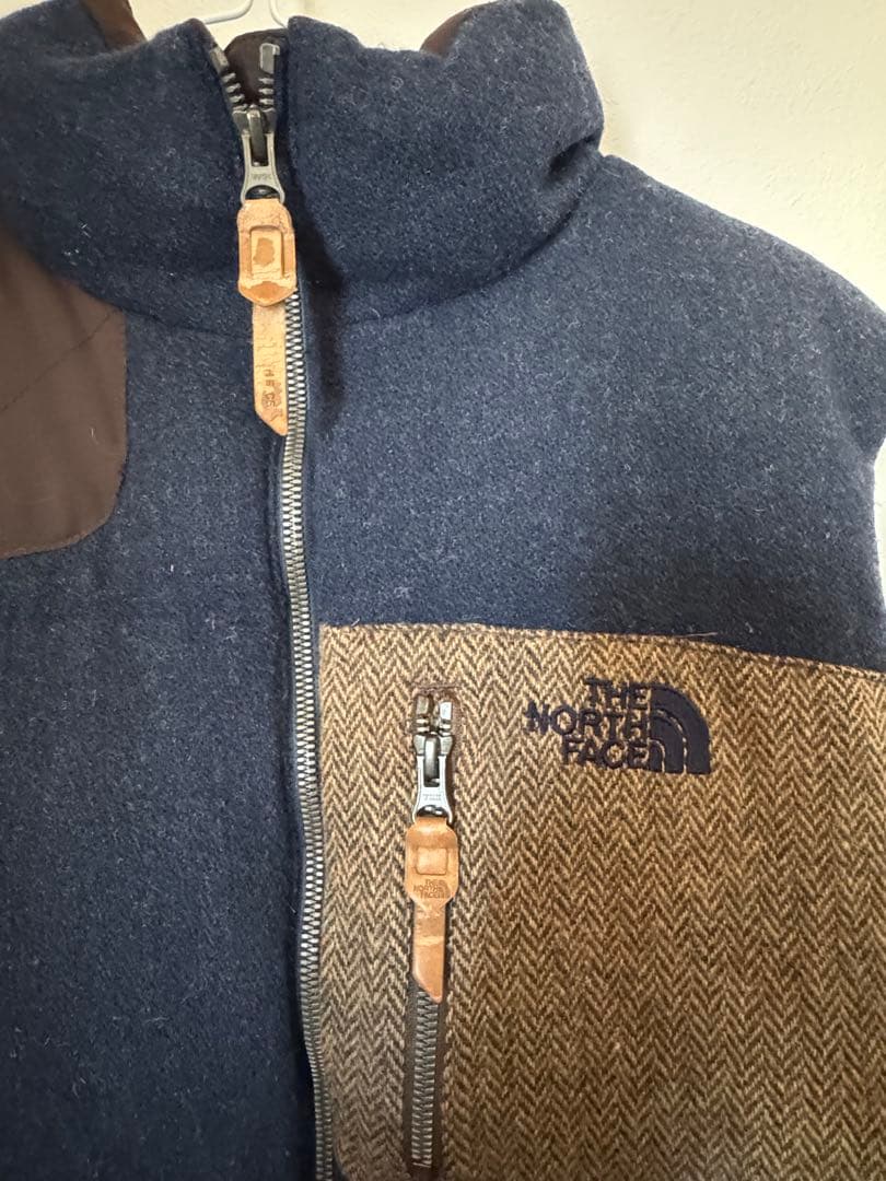 ノースフェイス ダウンベストTHE NORTH FACE Down vest