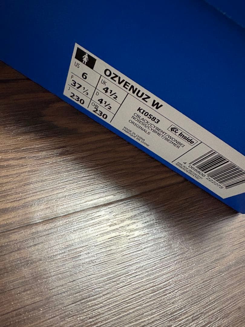 靴 adidas OZVENUZ 23.0cm