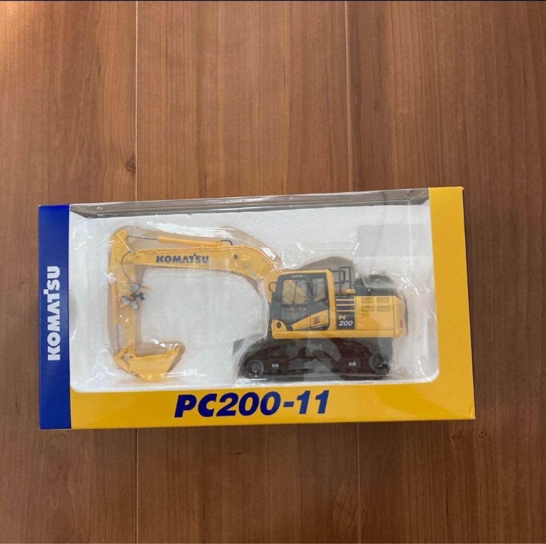 コマツ　油圧ショベルカー　非売品　PC200-11