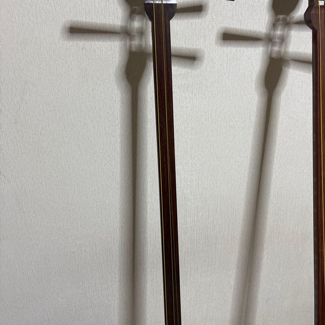 三味線　2本 K9 金　皮破れ　和楽器　胴内部ギザギザ有り