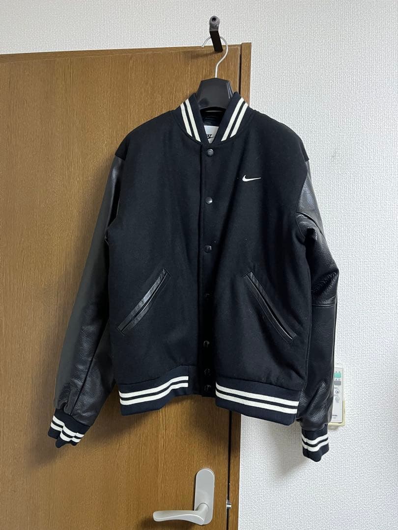 ナイキ　NIKE VARSITY JKT スタジャンレザーS新品