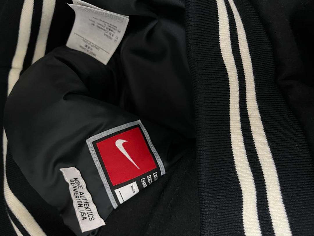ナイキ　NIKE VARSITY JKT スタジャンレザーS新品