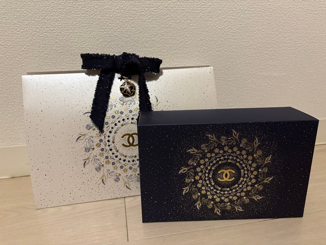 【完売品】シャネル ホリデー限定セット2025リップ アンド ネイルケアセット