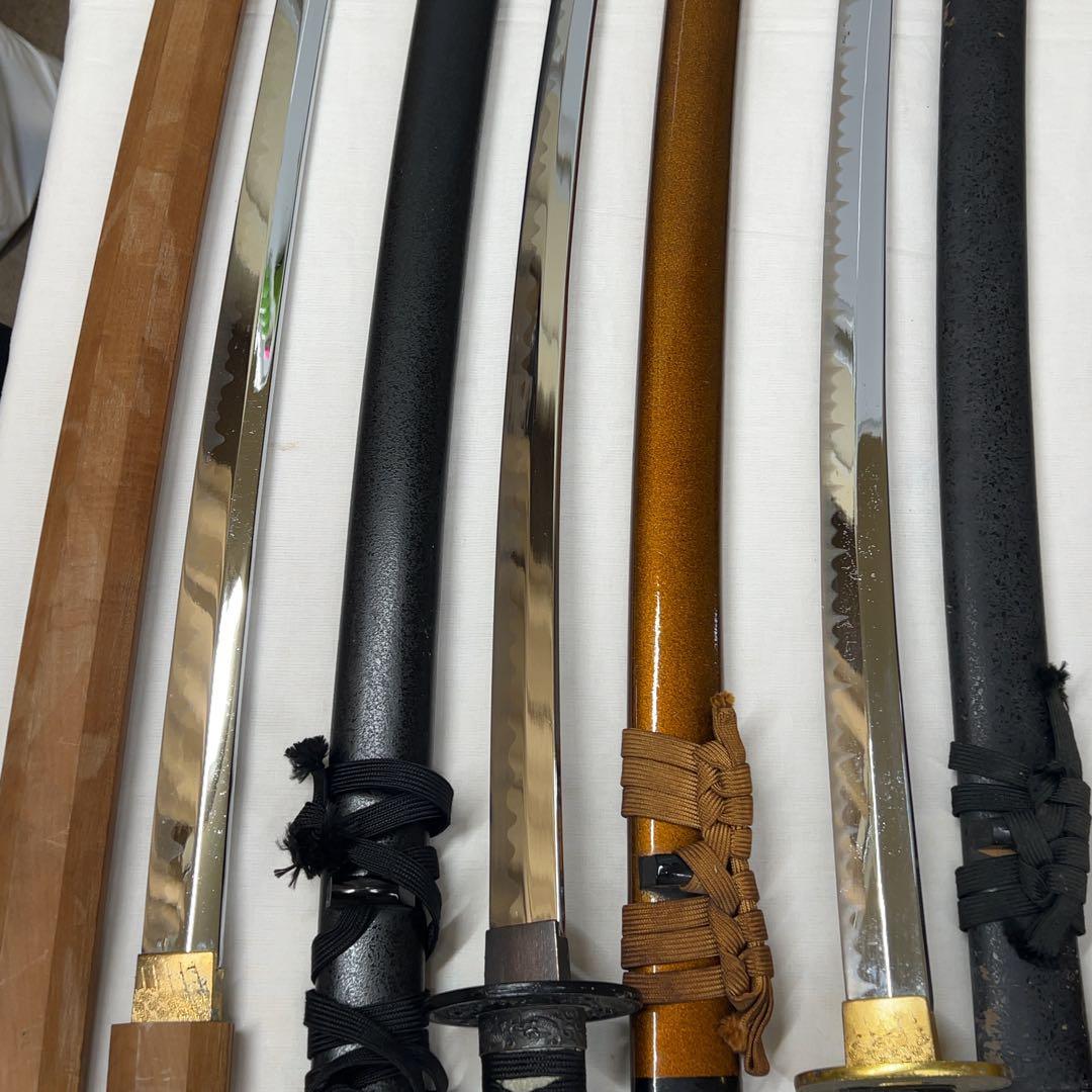 【傷あり】模造刀 8本 まとめ 透かし鍔 太刀 脇差 白鞘 龍 黒鞘 金梨地