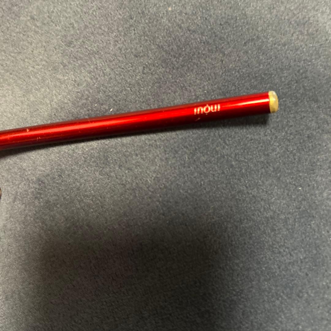 アイブロウペンシル 赤