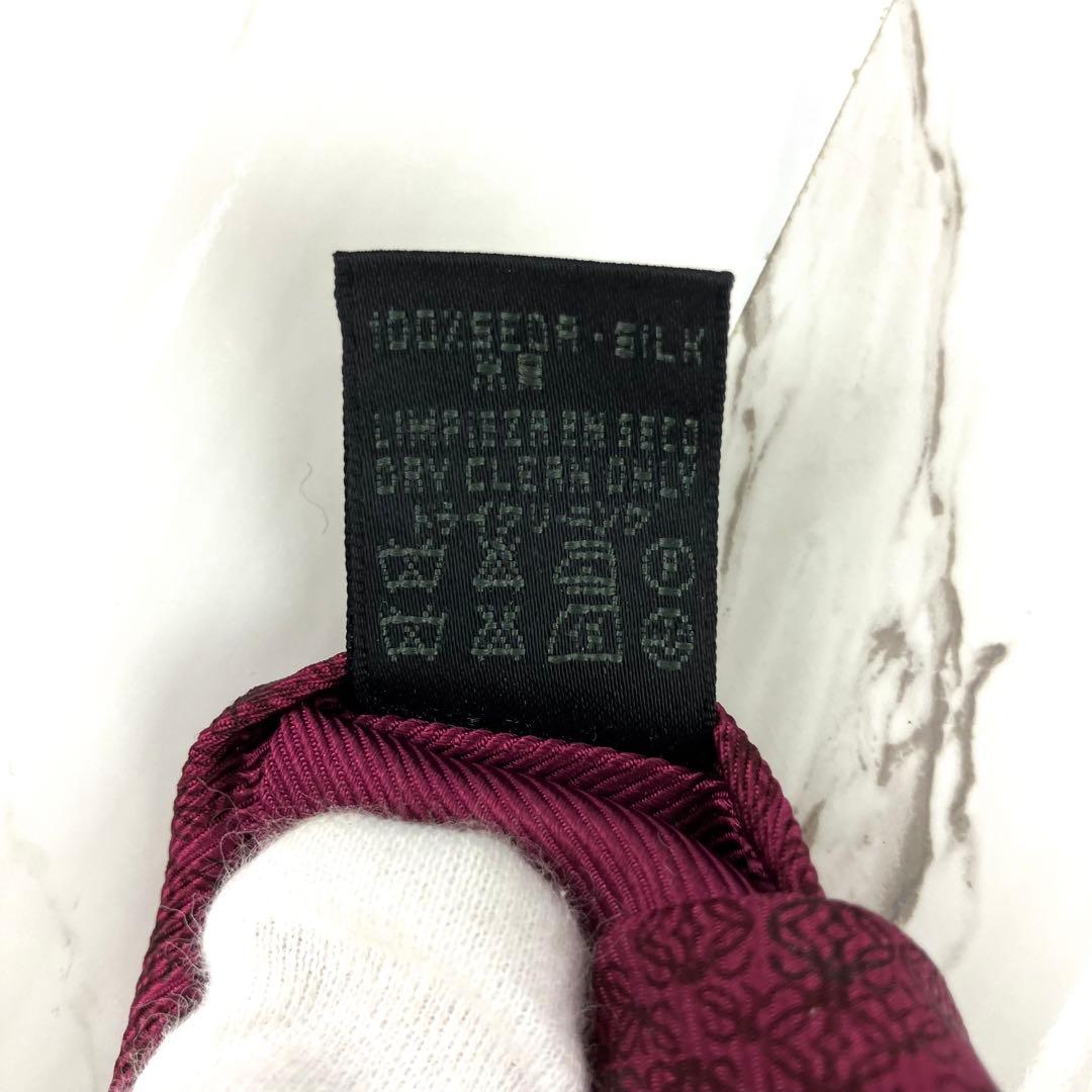 未使用級　LOEWE ロエベ　ネクタイ　アナグラム総柄　光沢　ワインレッド