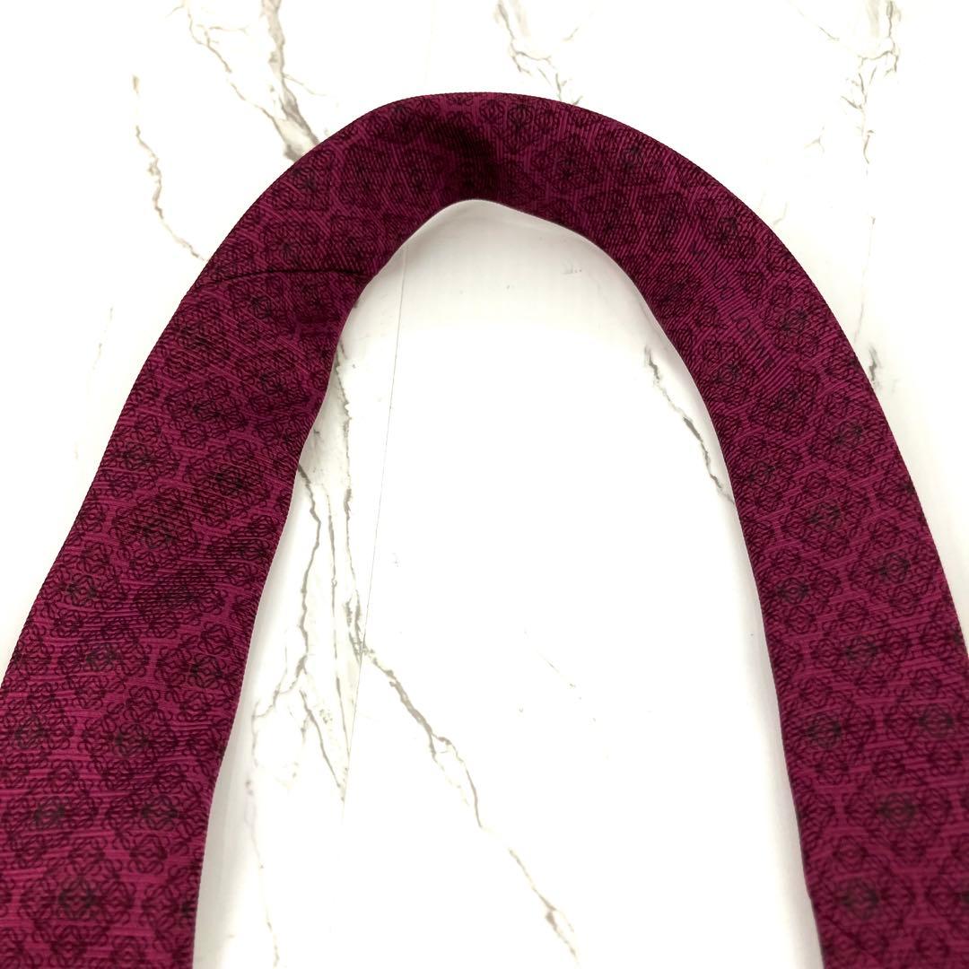 未使用級　LOEWE ロエベ　ネクタイ　アナグラム総柄　光沢　ワインレッド