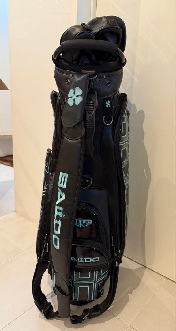 BAILDO キャディバッグ ブラック／ターコイズブルー