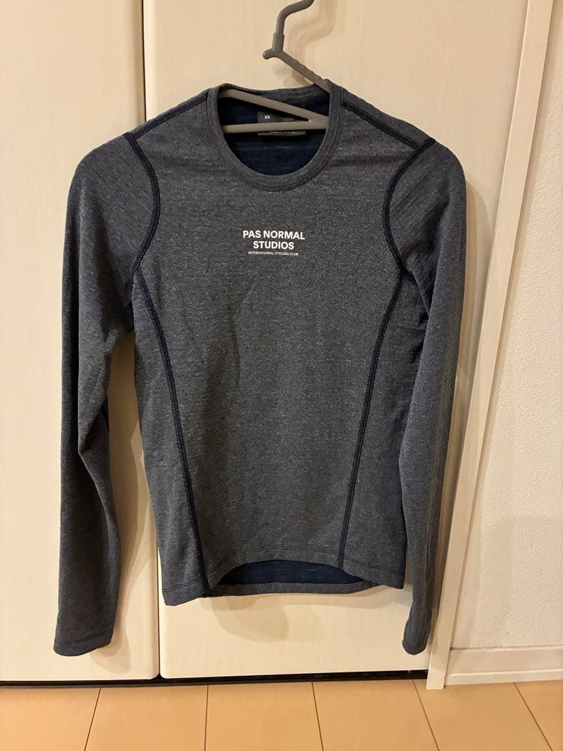 パスノーマルスタジオ ベースレイヤー XSサイズ 長袖