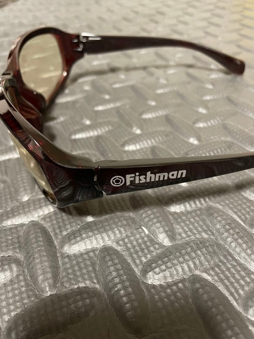 fishman sign 偏光レンズ