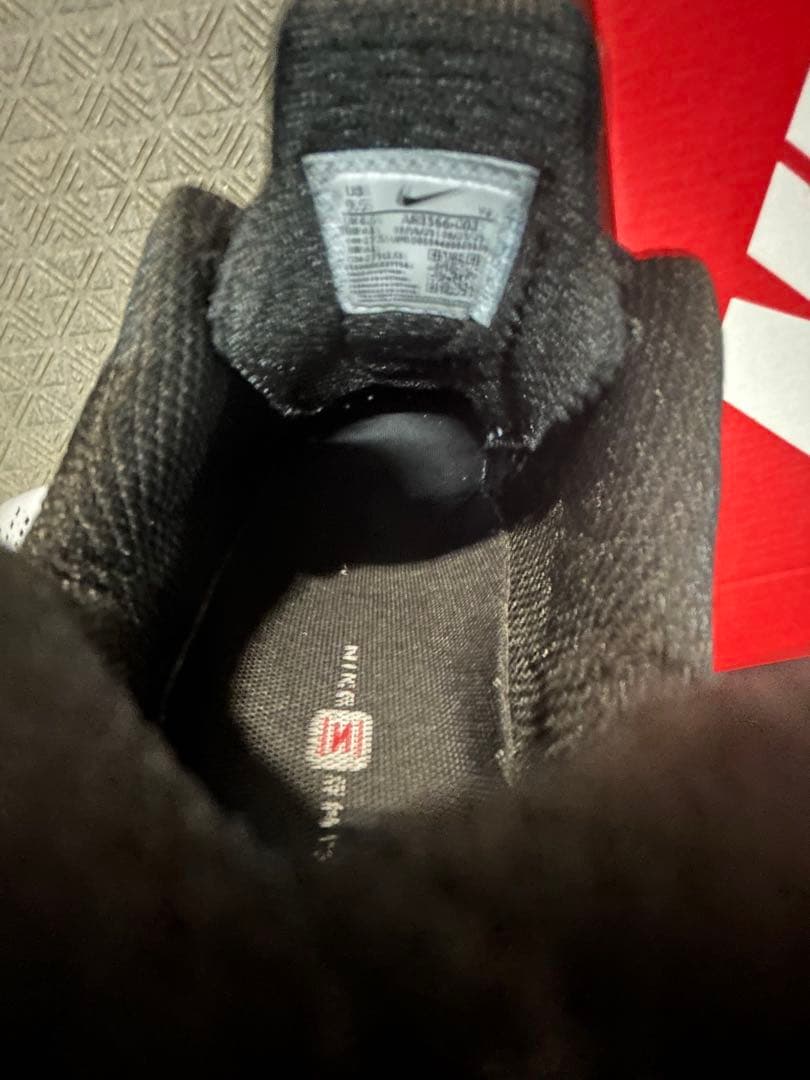 値下げ交渉可能　　ナイキショックス黒