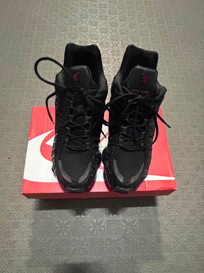 値下げ交渉可能　　ナイキショックス黒