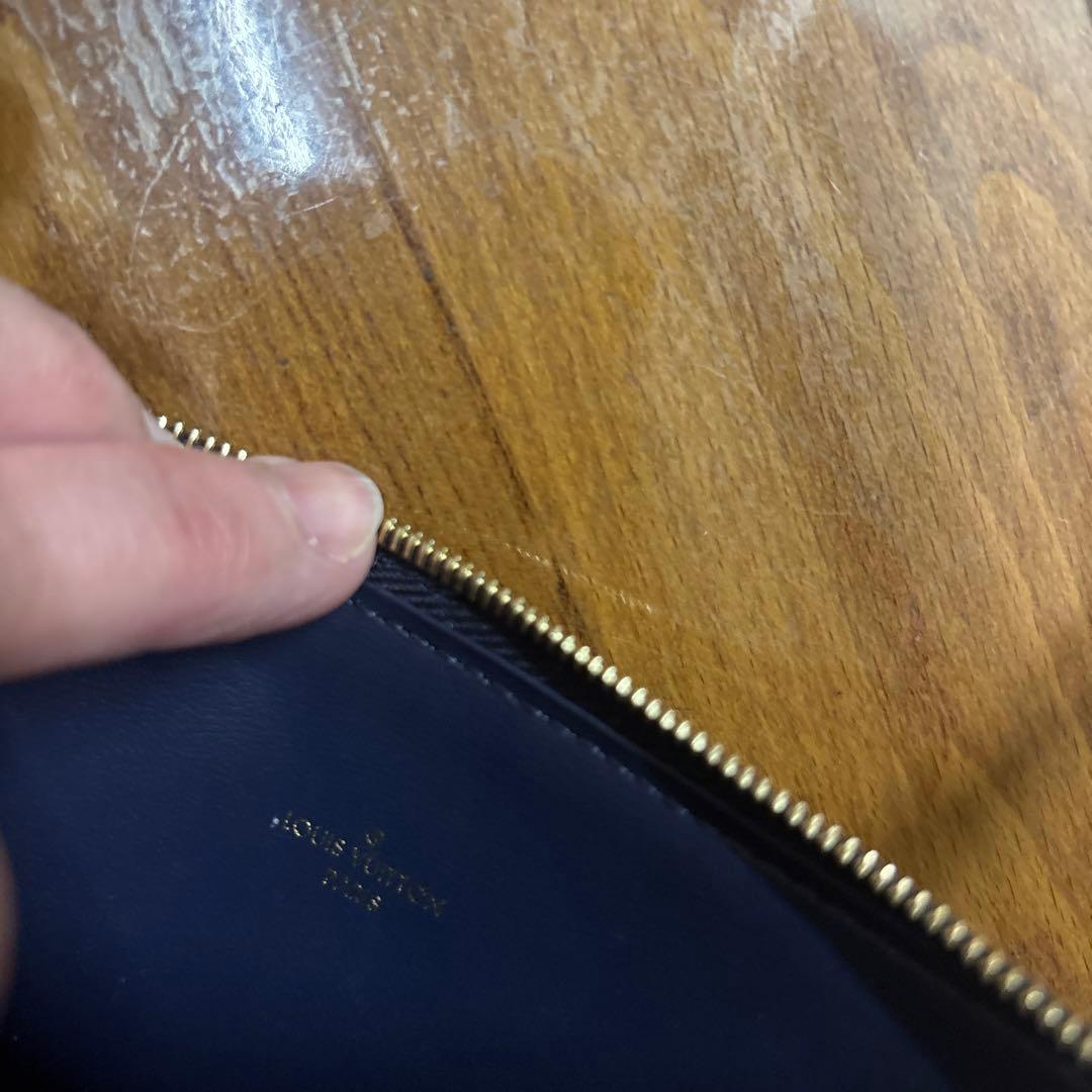 ノエ様　Louis Vuitton ネイビー 長財布