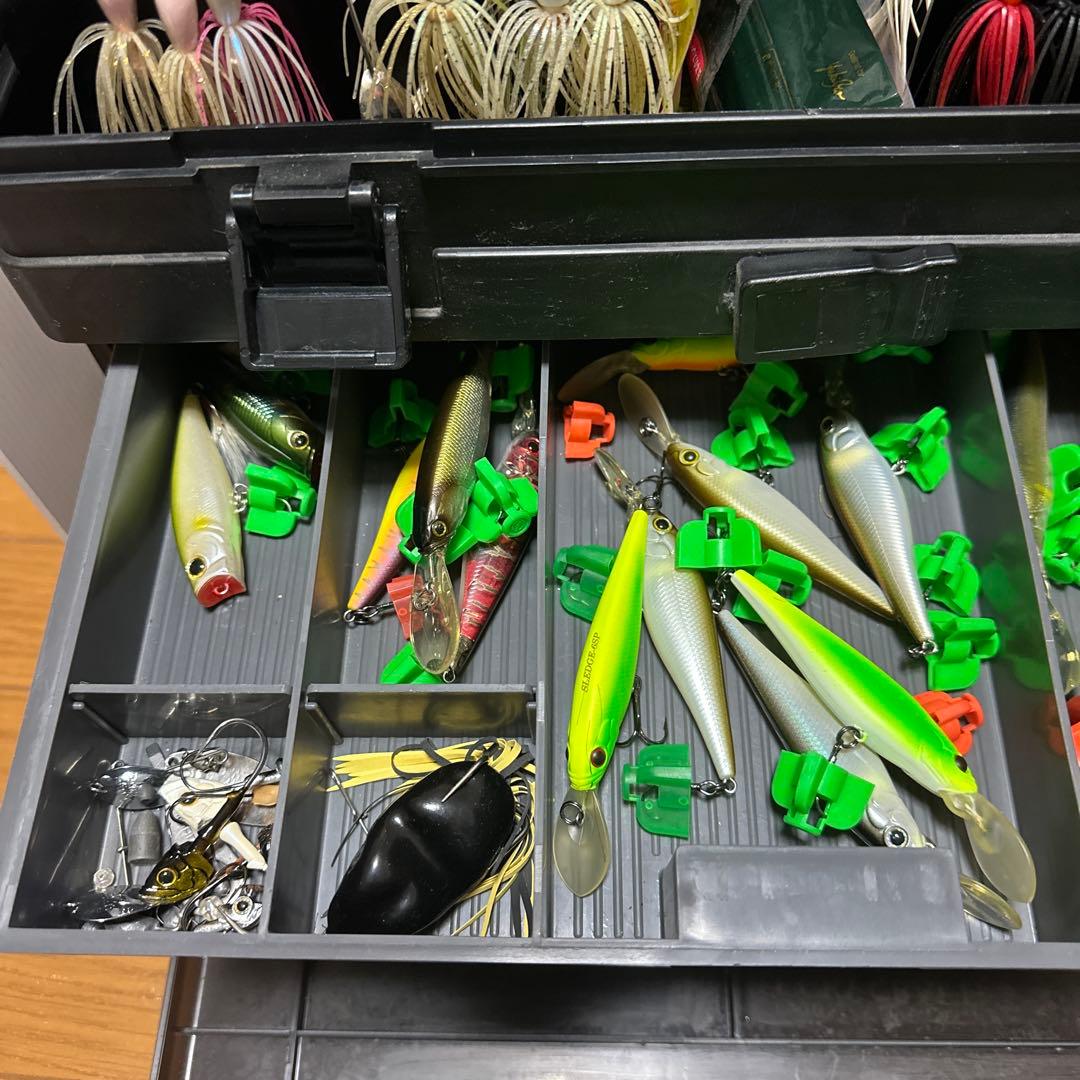 k*a様 バス釣り スピナーベイト、ハードプラグその他 BOX付き