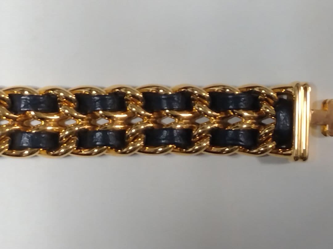 CHANEL クォーツ腕時計 ブラック/ゴールド　サイズM　プルミエール　保証書