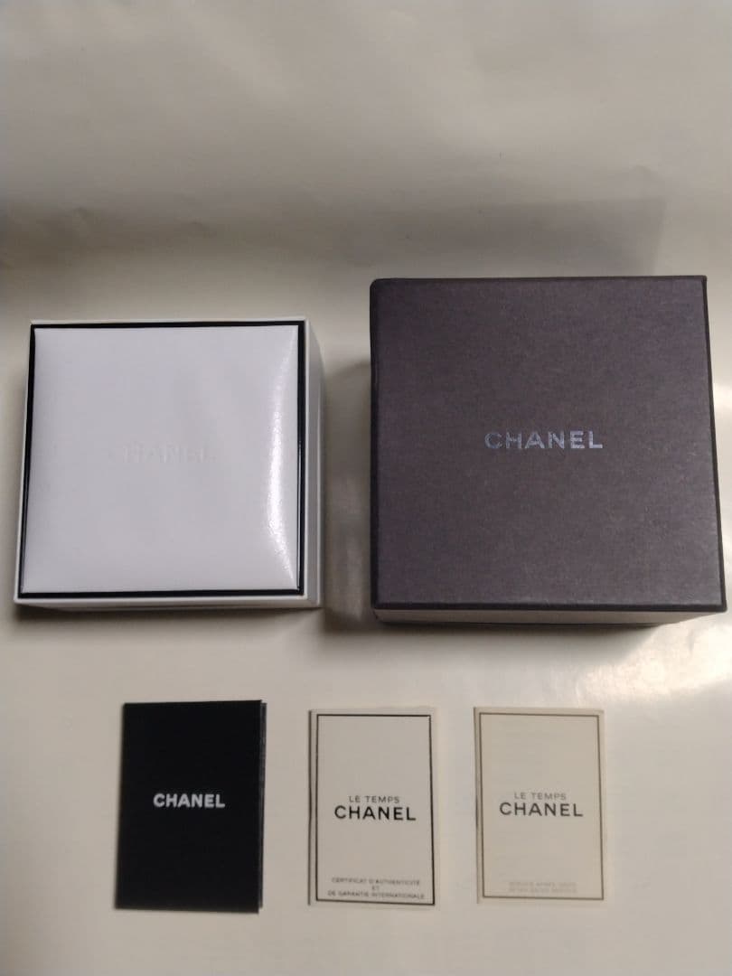 CHANEL クォーツ腕時計 ブラック/ゴールド　サイズM　プルミエール　保証書