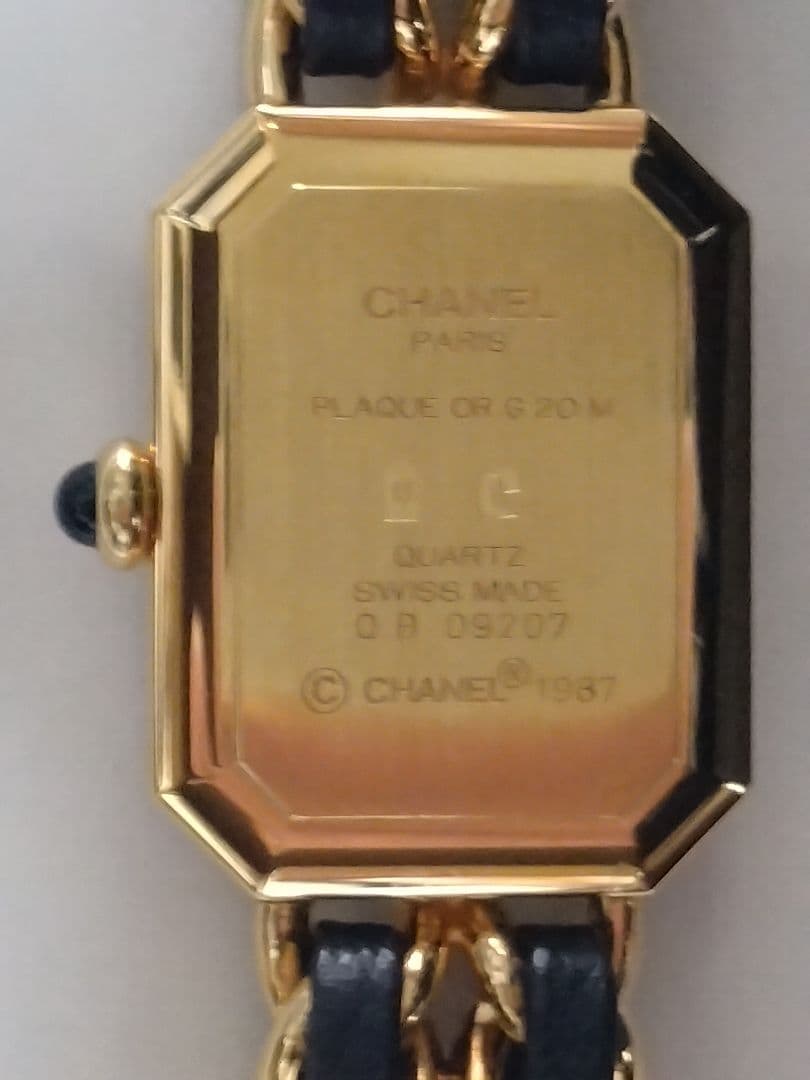 CHANEL クォーツ腕時計 ブラック/ゴールド　サイズM　プルミエール　保証書